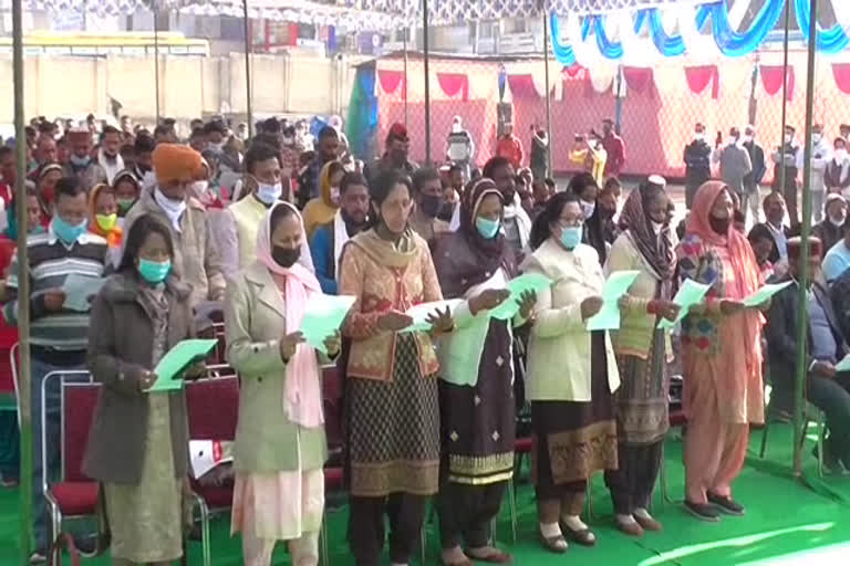 77-newly-elected-pradhan-and-deputy-pradhan-of-panchayats-take-oath-in-nalagarh