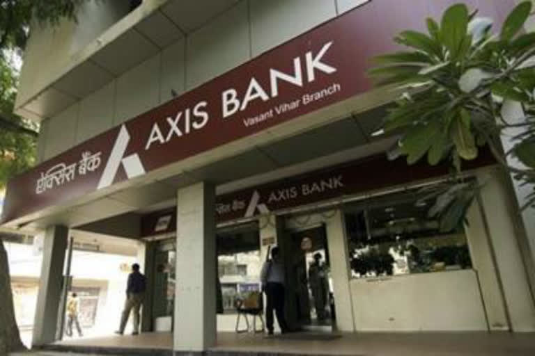 Axis Bank Q3 net profit drops 36 pc to Rs 1,117 cr