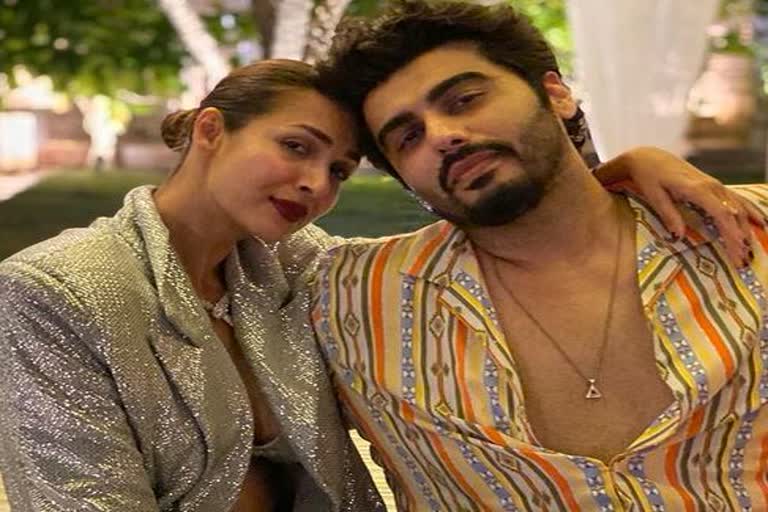 lovebirds-malaika-and-arjun-spotted-at-the-actor-house-in-juhu