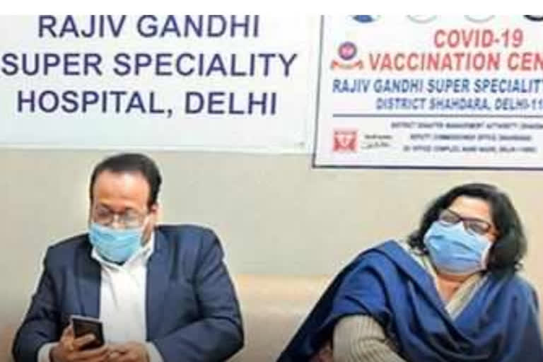 first doctor couple of delhi get corona vaccinated at rgssh