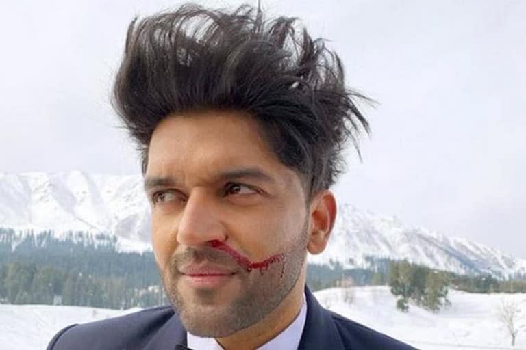 guru-randhawa-shooting-at-9-degree-celsius-in-kashmir-bleeds-due-to-cold