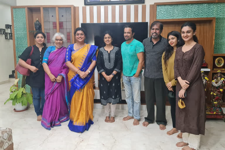 cine actor arjun went to mla roja home