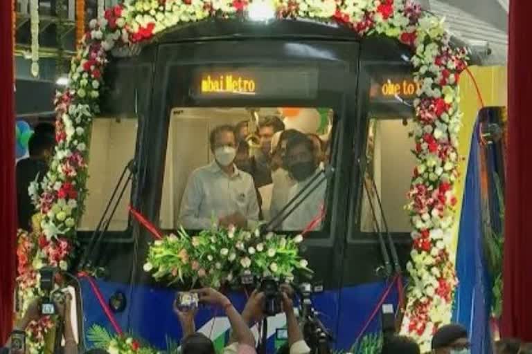 cm uddhav thackeray today unveilied the first metro rail for the metro line 7 and 2A