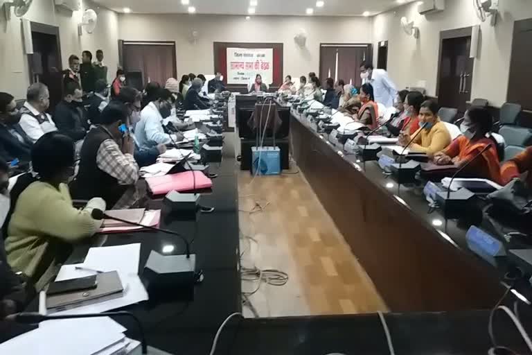 review-of-godhan-nyay-yojna-in-general-assembly-meeting-in-korba