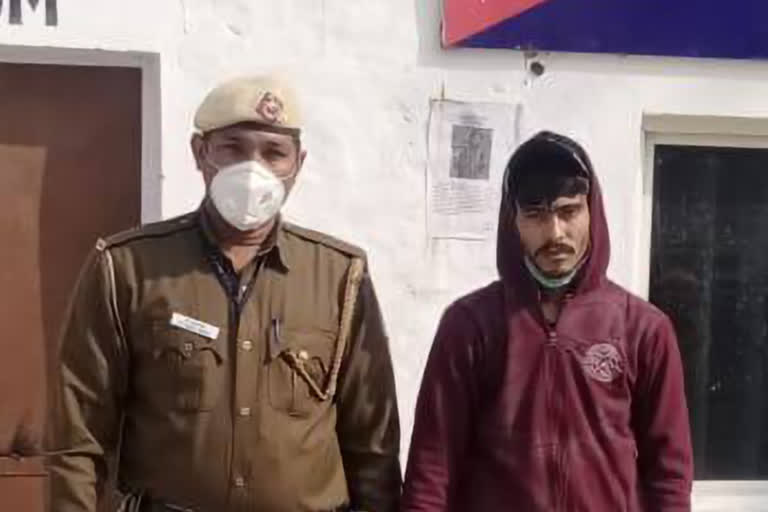 thief arrested in chhawla in Delhi