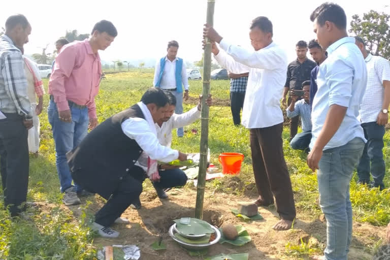 বুঢ়ীদিহিং গ্ৰন্থ উৎসৱৰ লাইখুঁটা স্থাপন