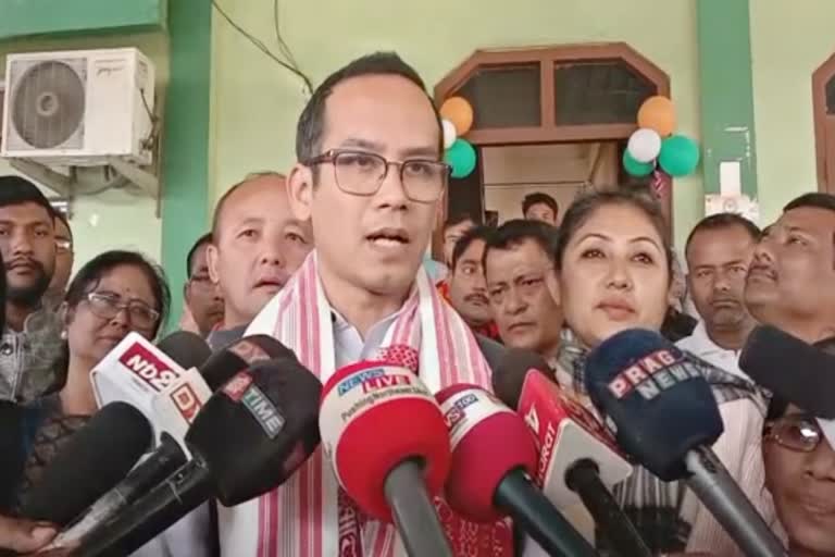 mp-gaurav-gogoi-invite-akhil-gogoi-and-lurinjyoti-gogoi-to-congress