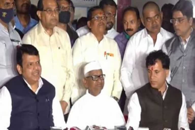 Whose side is anna hazare, Shiv Sena asks