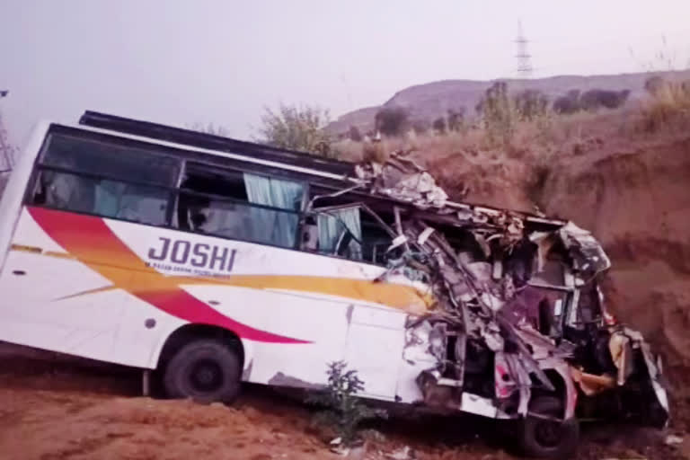 bus and truck collision,road accident in dausa