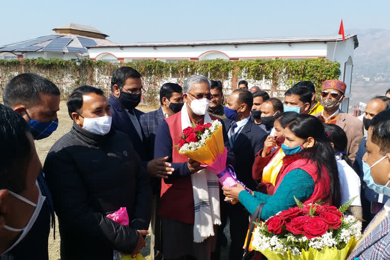 CM Rawat reached Naukuchiatal