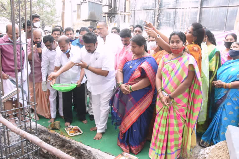Minister Talasani inaugurated the construction work of the entrance of Pochamma Temple in Secunderabad