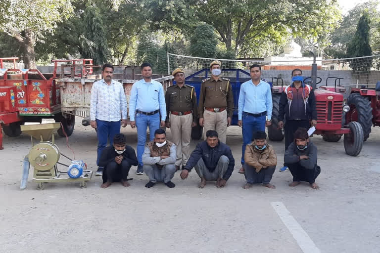 Tractor-trolley thief arrested, ट्रैक्टर-ट्रॉली चोर गिरफ्तार