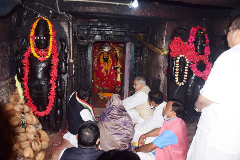 CM Bhupesh Baghel worshiped mAA Danteshwari IN dantewada