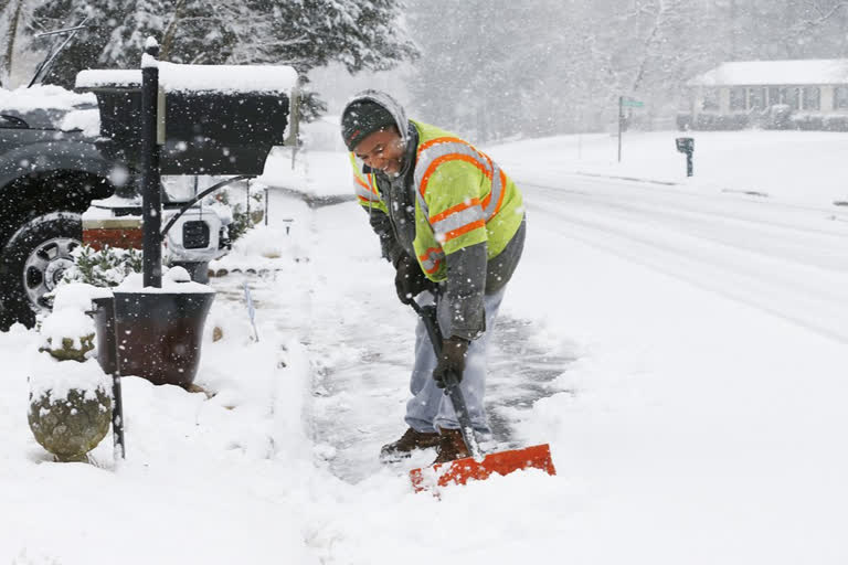 Major storm heads to Northeast after blanketing Midwest