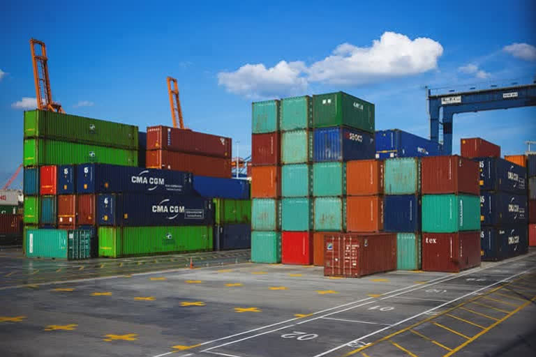 Exports rise 5.37 pc in Jan; trade deficit narrows to USD 14.75 bn