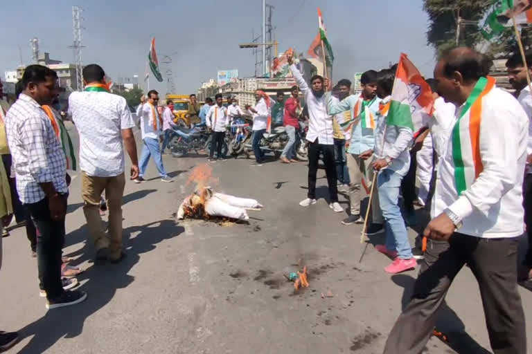 congress leaders protest against central budget in nirmal