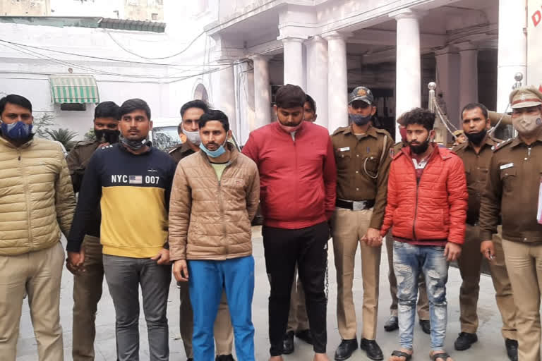 Police solved kidnapping case in  Daryaganj