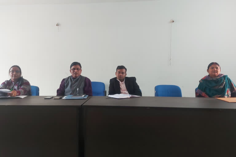 BDO held meeting with pradhans in Dhanbad