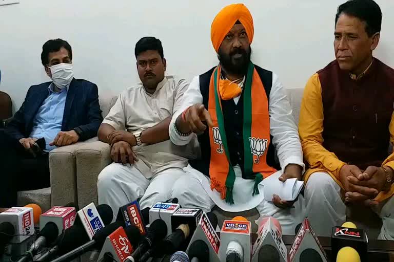 Minister Hardeep Singh Dung