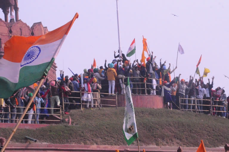 One arrested for violence at Red Fort during farmers' tractor parade on R-Day