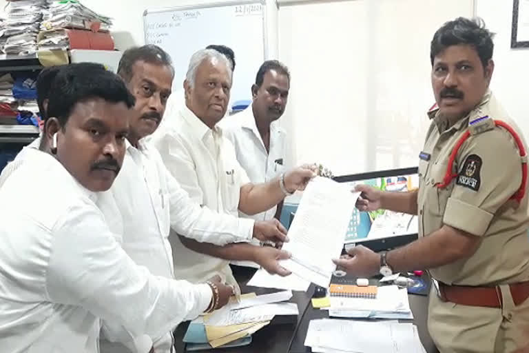 former corporater complaint on jubleehils corporater in banjarahills police station