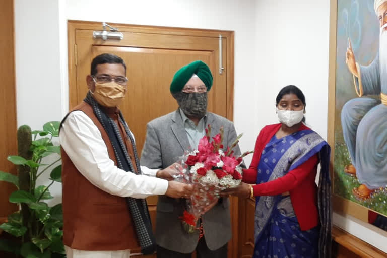 rajya sabha mp deepak prakash met hardeep singh puri in delhi