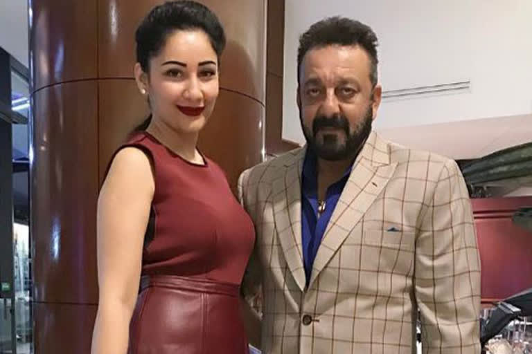 Sanjay Dutt gifts 4 apartments worth Rs.100 crore to wife Manyata