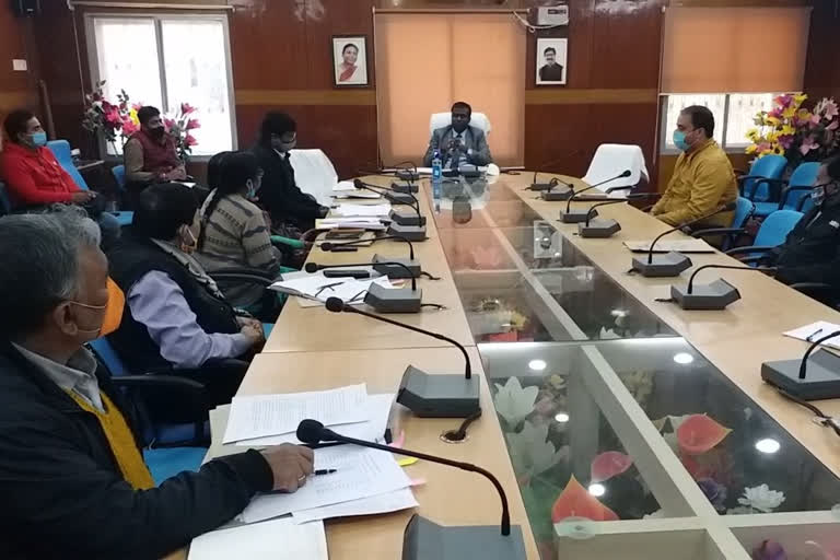 dc holds meeting with education department officials in deoghar