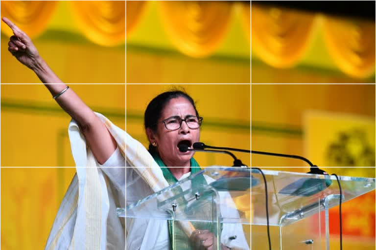 Red shadow in Mamata's speech