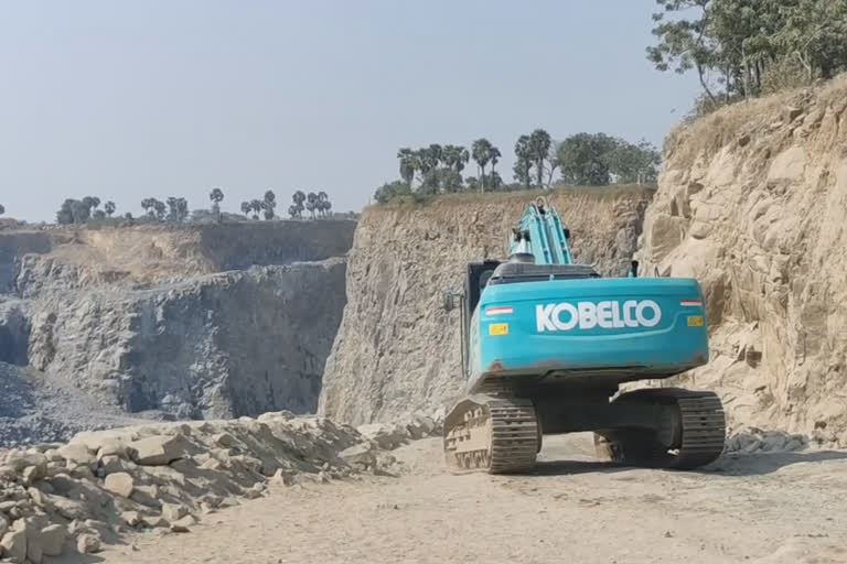 mathur stone quarry accident rescue delay