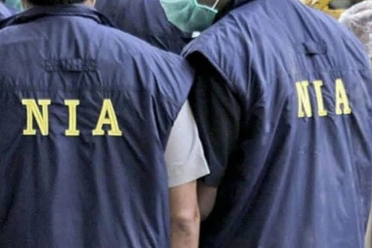 NIA holds raids in Srinagar  NIA  raid  Srinagar  ക്രോസ് ലോക്ക് വ്യാപാരം; ശ്രീനഗറിൽ എൻഐഎ റെയ്ഡ്  ക്രോസ് ലോക്ക് വ്യാപാരം  ശ്രീനഗറിൽ എൻഐഎ റെയ്ഡ്  എൻഐഎ  റെയ്ഡ്  എൻഐഎ റെയ്ഡ്