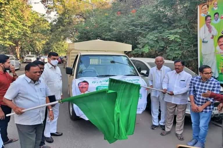 minister-niranjan-reddy-inaugurated-the-nomadic-vegetable-market