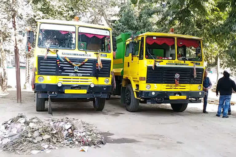 garbage vehicles