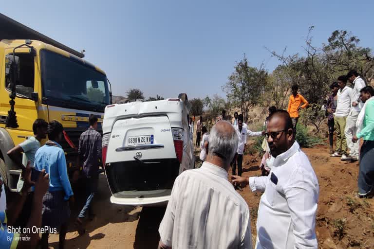 Former MLC Amarnath Patil Car  accident