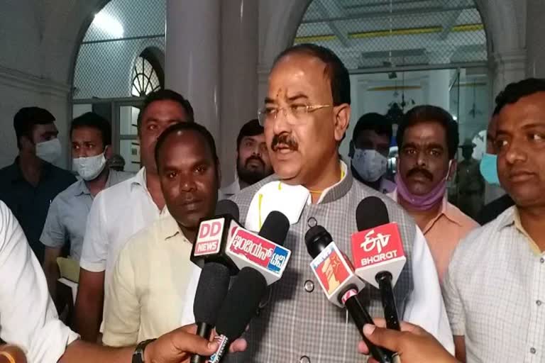 Minister aravind limbavali