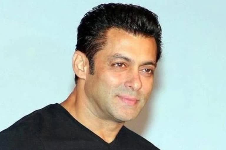 salman-khans-plan-on-valentines-day-superstar-said-listen-carefully