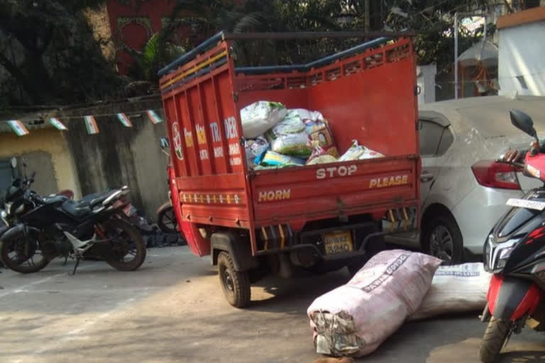 pds rice load cargo auto seized in dhanbad
