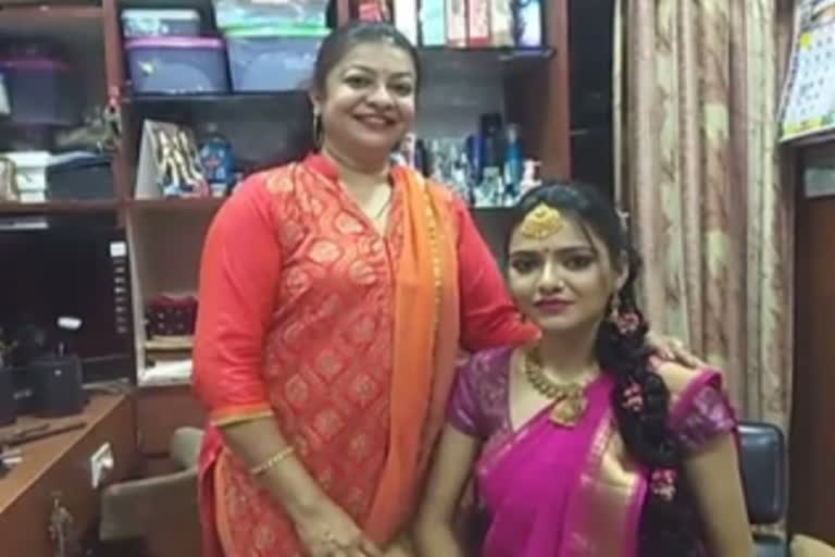 Hubballi beautician holds Guinness record in Makeup!