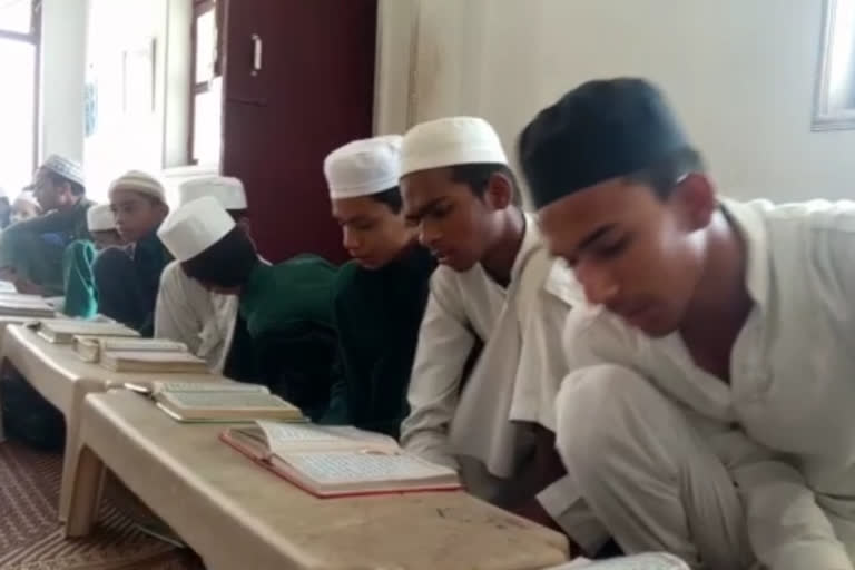 sit-to-investigate-400-madrasas-of-azamgarh-and-mirzapur