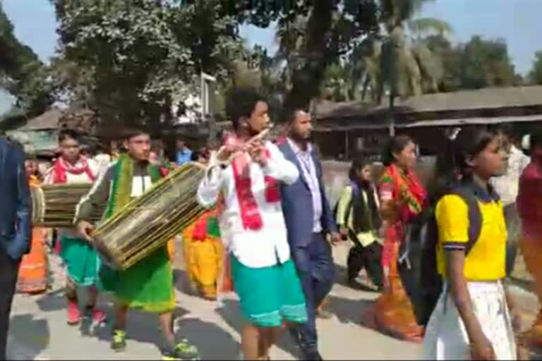 দলগাঁৱত আমছুৰ সাংস্কৃতিক শোভাযাত্ৰা