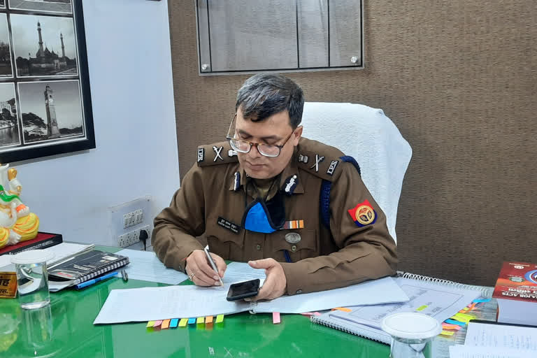 पुलिस कमिश्नर डीके ठाकुर