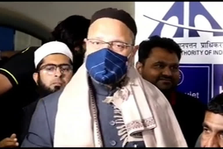 We are here to win the hearts of the people of Gujarat: Owaisi  Asaduddin Owaisi  Asaduddin Owaisi in Surat  Gujrat local body polls  അസദുദ്ദീൻ ഒവൈസി  ഗുജറാത്ത് തെരഞ്ഞെടുപ്പ്  തെരഞ്ഞെടുപ്പ് വാര്‍ത്തകള്‍