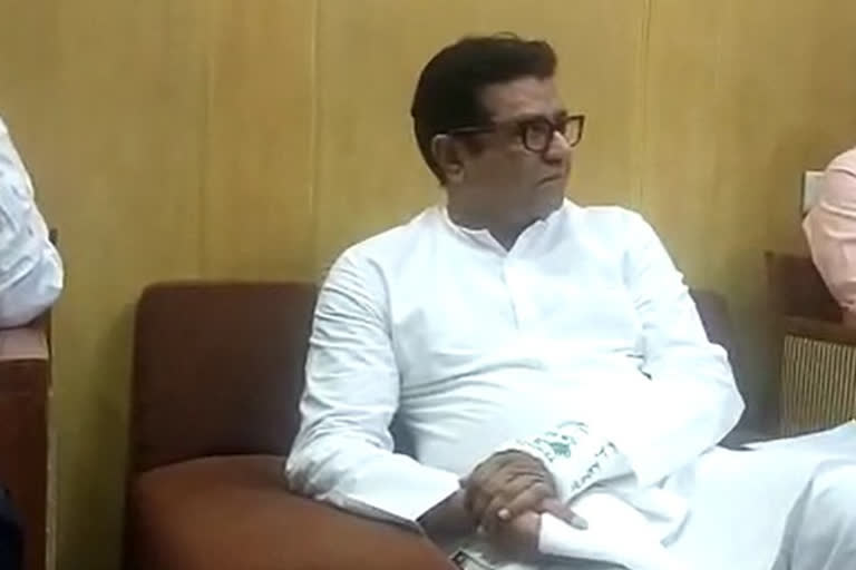 Raj Thackeray on Sachin Tendulkar Sachin Tendulkar tweet in their support on the issue Maharashtra Navnirman Sena latest news on Raj Thackeray டெண்டுல்கர் தேவையில்லை அக்ஷய் குமாரே போதும் டெண்டுல்கர் ராஜ் தாக்கரே Raj Thackeray விவசாயிகள் போராட்டம் இந்திய இறையாண்மை