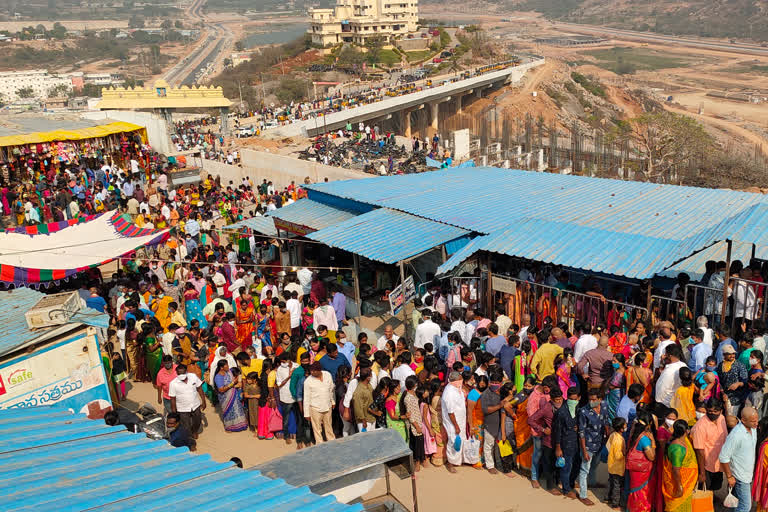 The crowd of devotees at the Yadadri temple has increased