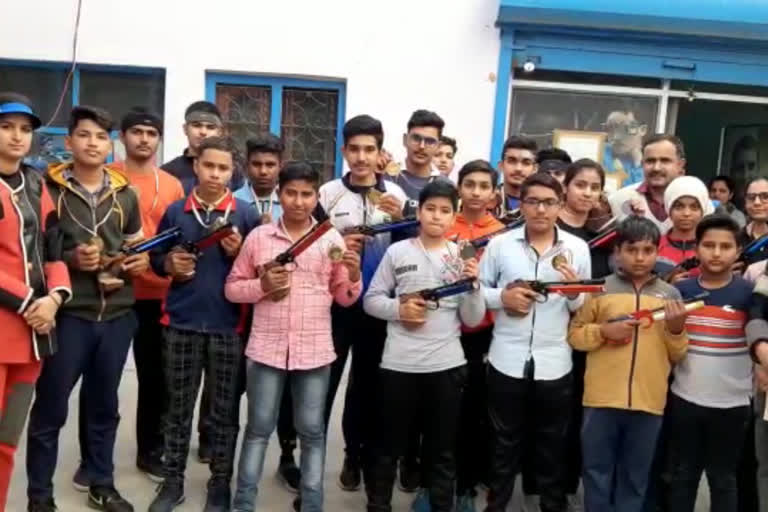 bhiwanis-shooters-won-the-gold-medal-and-bronze-medal