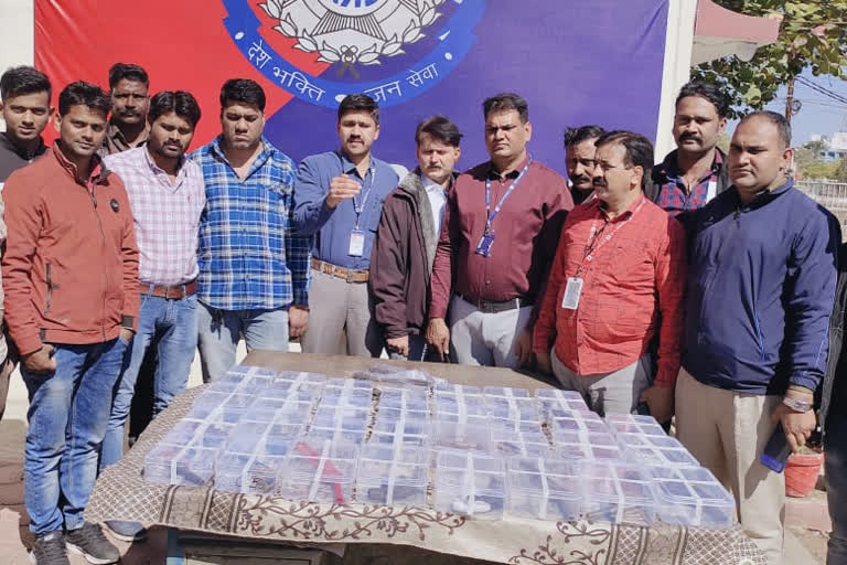 Crime branch caught arms in Bhopal