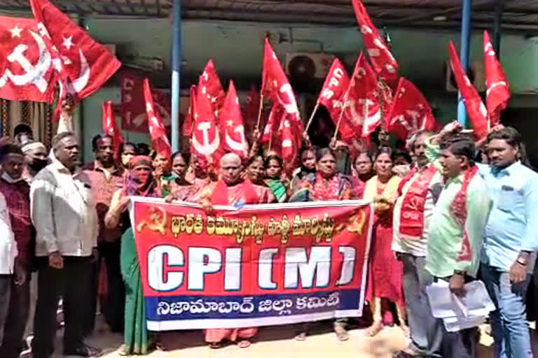 govt should Announce the date for double bedrooms distribution immediately demands cpm