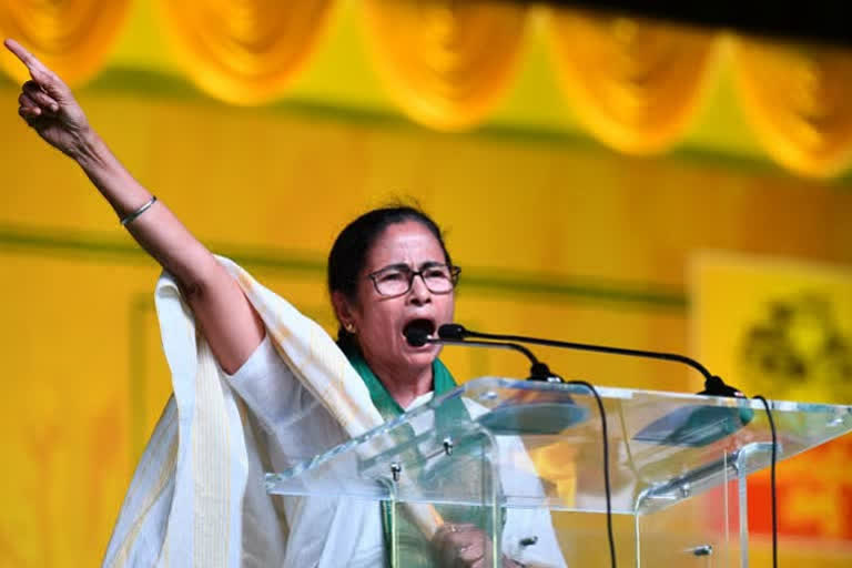 Mamata is confident about winning  targets Modi Government in West Bengal Assembly  വിജയ പ്രതീക്ഷയില്‍ മമതാ ബാനര്‍ജി  വിജയ പ്രതീക്ഷയില്‍ മമതാ ബാനര്‍ജി  മമതാ ബാനര്‍ജി  മമതാ ബാനര്‍ജി വാര്‍ത്തകള്‍  കൊല്‍ക്കത്ത  Mamata Banerjee  Mamata Banerjee latest news  Mamata Banerjee targets Modi Government  West Bengal