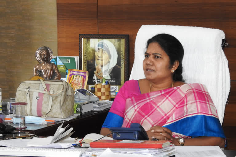 Guntur Commissioner Anuradha