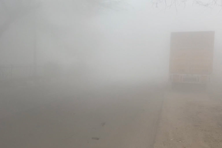 Thick fog in Delhi area